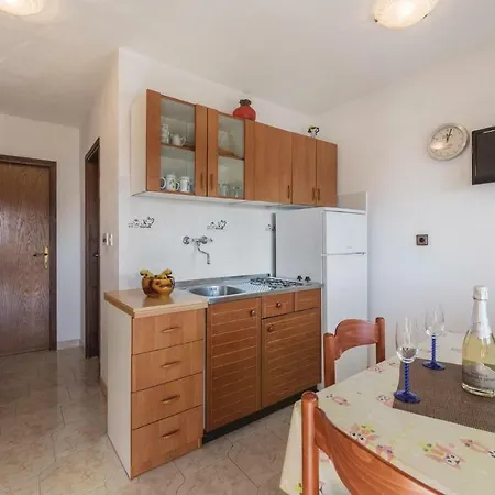 Two-bedroom In Appartement *